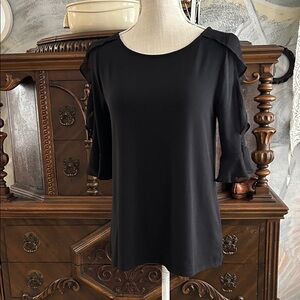 BOLD elements Classic Black Top